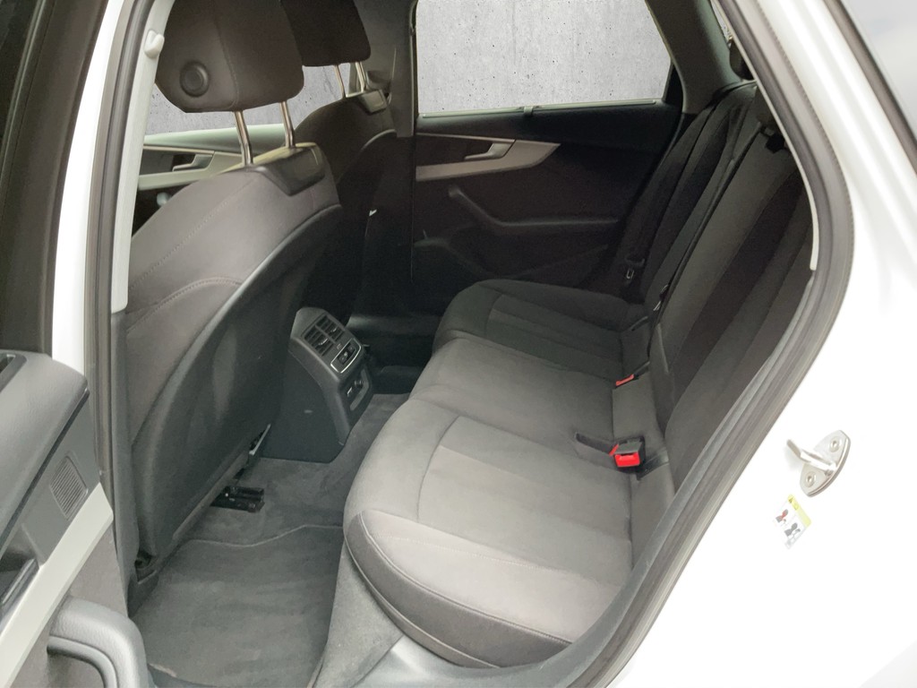 Audi - A4 Avant 40 TFSI quattro S tronic_4