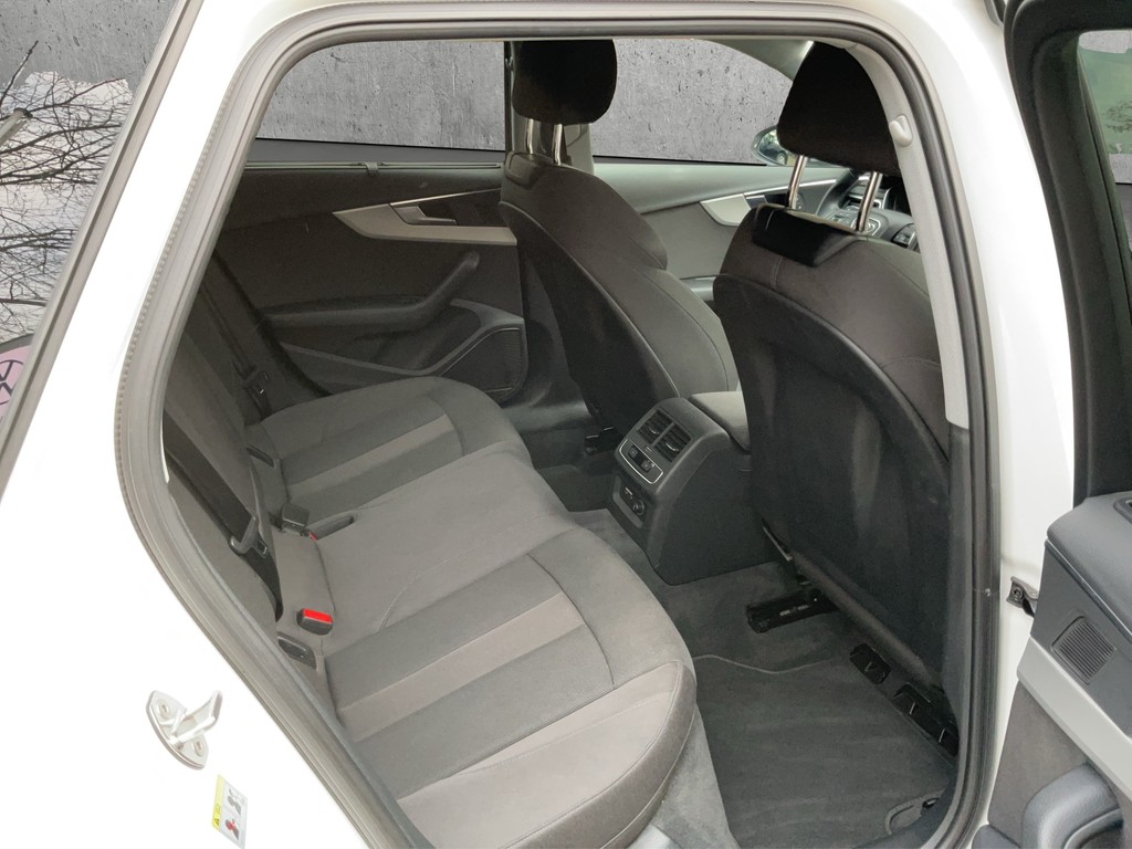 Audi - A4 Avant 40 TFSI quattro S tronic_9