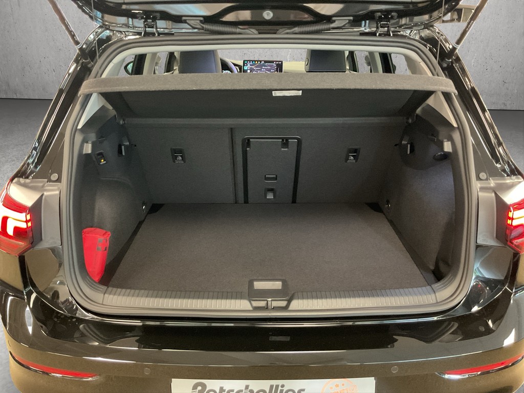 VW - Golf VIII Goal 1.5 eTSI DSG_13