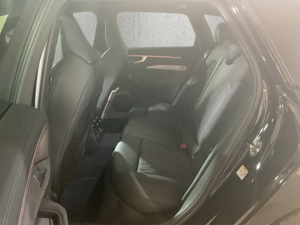 Audi - A6 Avant 2.0 TDI quattro 150 kW edition one_4