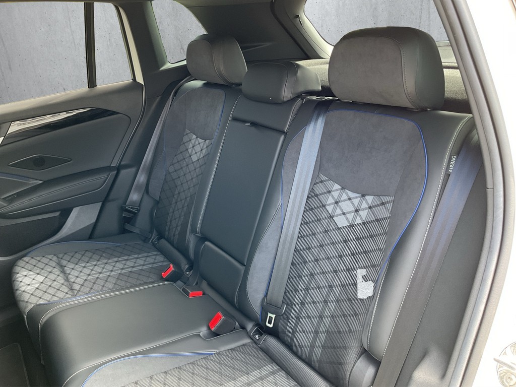 VW - Tiguan R-Line 1.5 eTSI 110 kW DSG_4