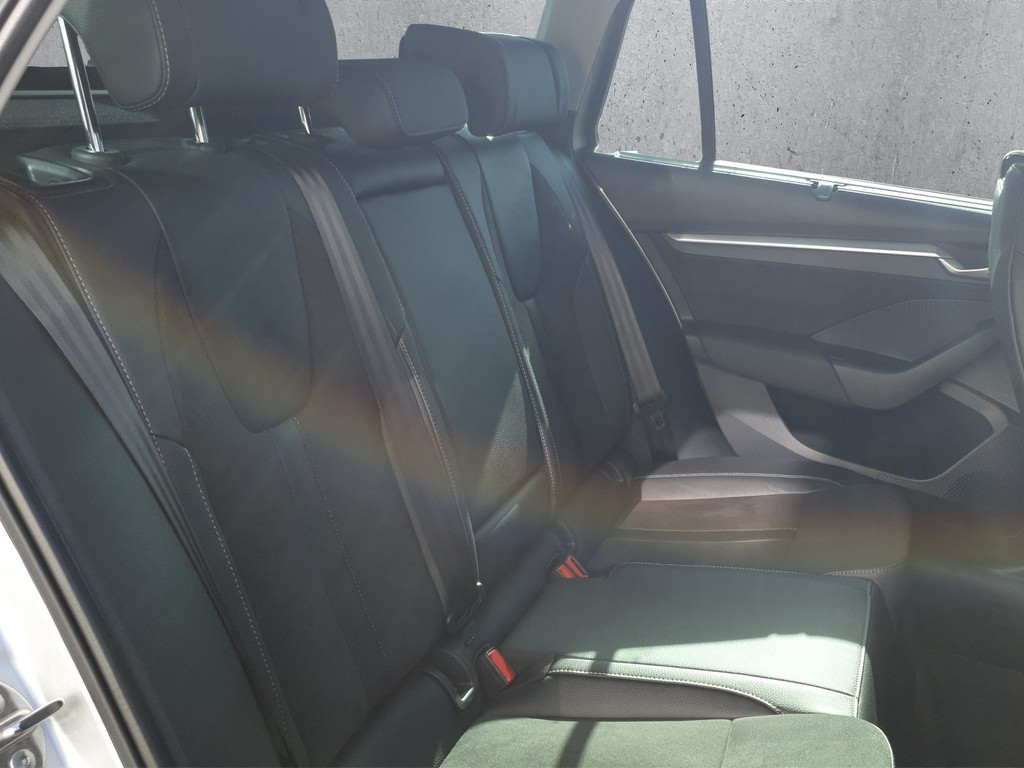 Skoda - Octavia Combi Selection eTSI 1.5 110kW DSG_9