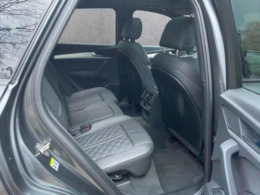 Audi - Q5 40 TFSI quattro S line S tronic_9