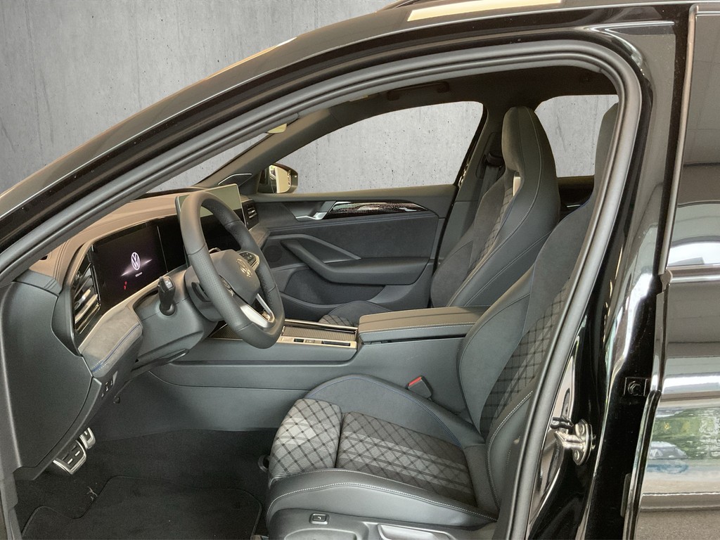 VW - Passat Variant R-Line 1.5 TSI Hybrid 130 kW DSG_3